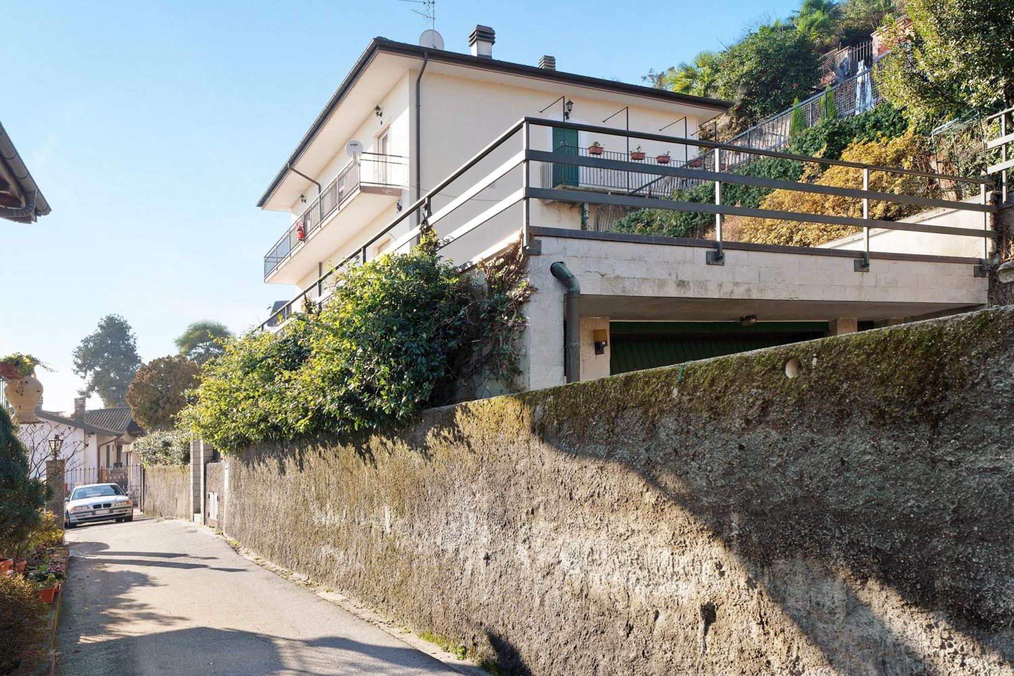 Casa Bella Apartment Intra Exterior photo